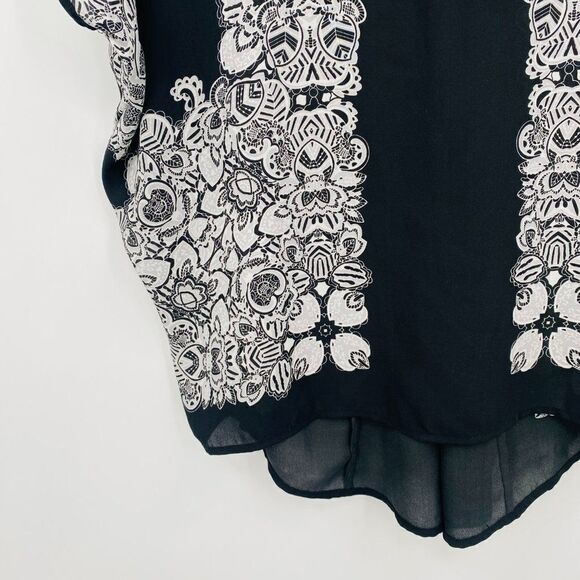 Carmen Marc Valvo Size Medium Black & White Printed V Neck Kimono Style Blouse - Picture 5 of 9